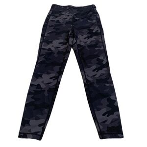 Lole Camouflage Cropped Leggings - Black & Grey Camo - Size Medium